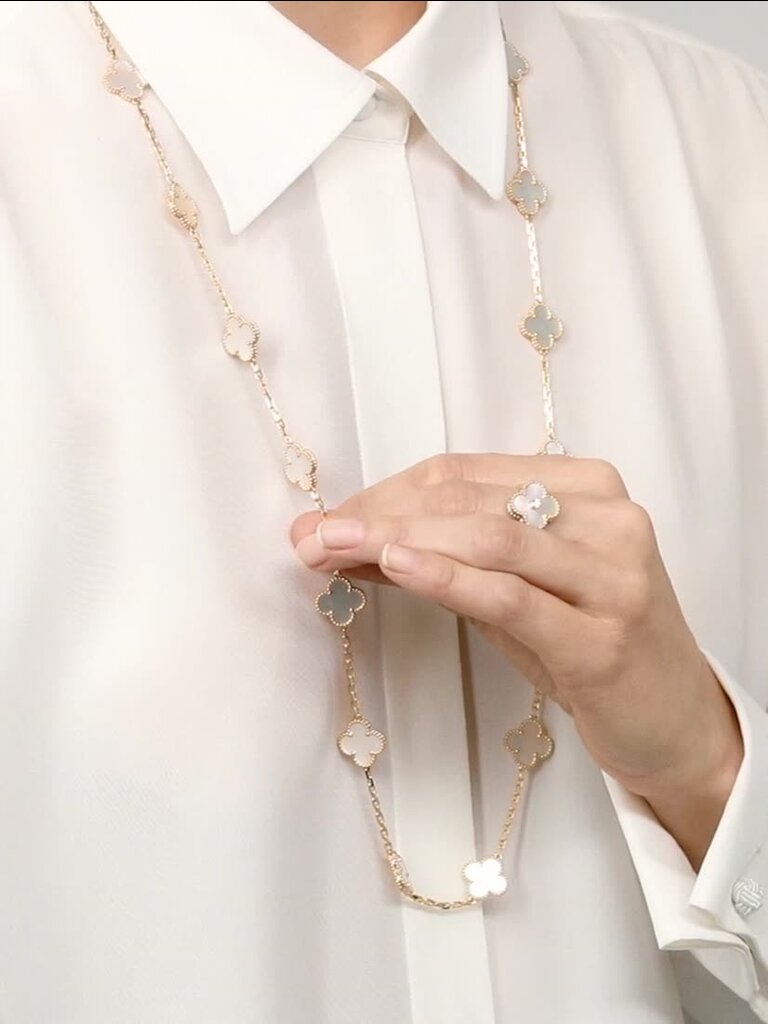 Vintage Alhambra long necklace, 20 motifs 18K yellow gold, Mother