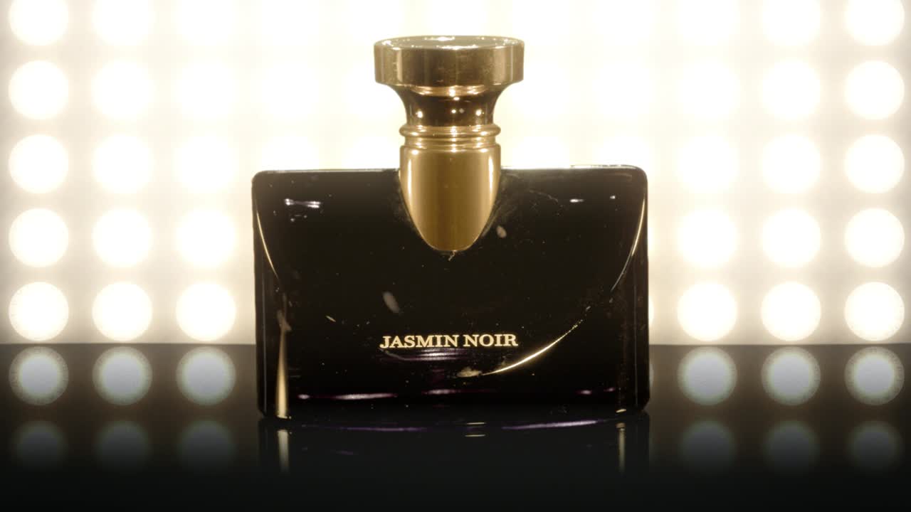 Bvlgari jasmin noir douglas hot sale