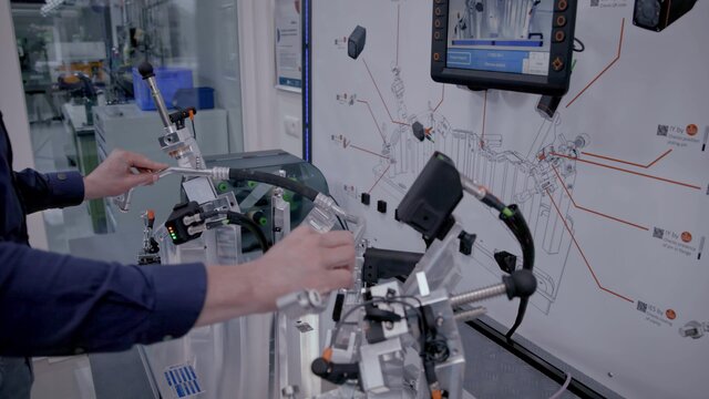 アプリケーションレポート：GeTech – センサを利用したパイプ検査治具